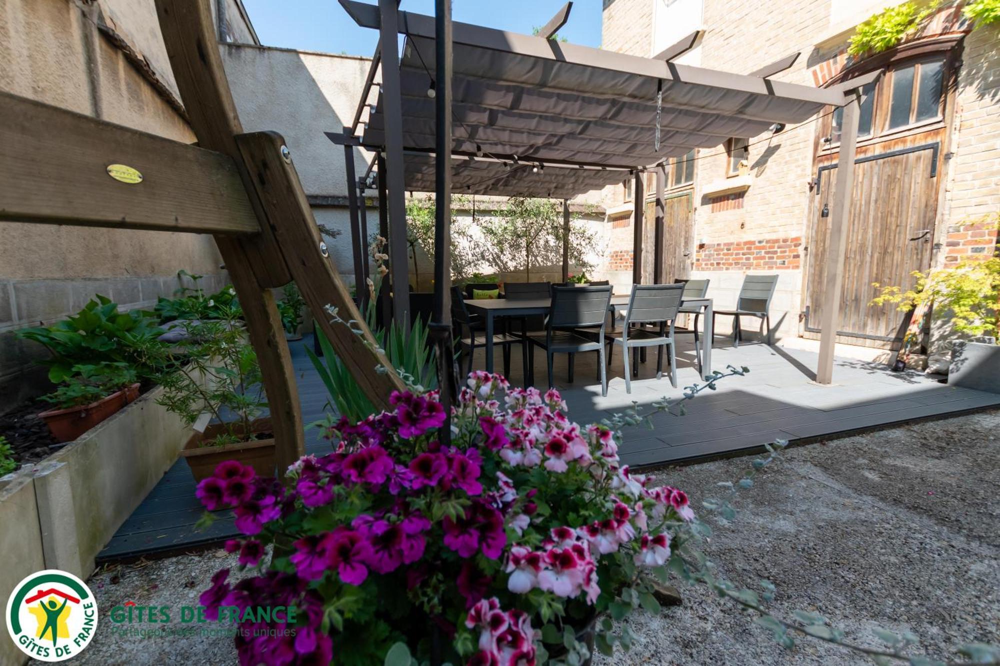 La Goutte D'Or Bed & Breakfast Avize Екстериор снимка